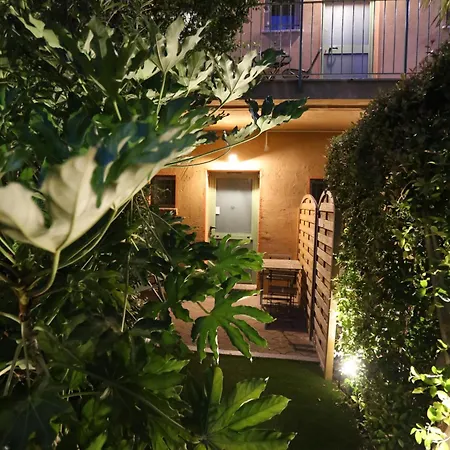 מלון Pavillon Imperial 2*