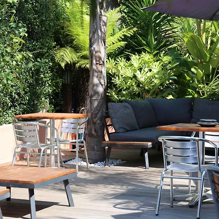 Pavillon Imperial מלון 2*