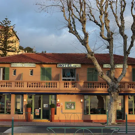 Pavillon Imperial מלון 2*