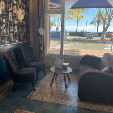 Pavillon Imperial מלון 2*