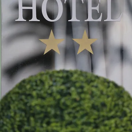 Pavillon Imperial 2*