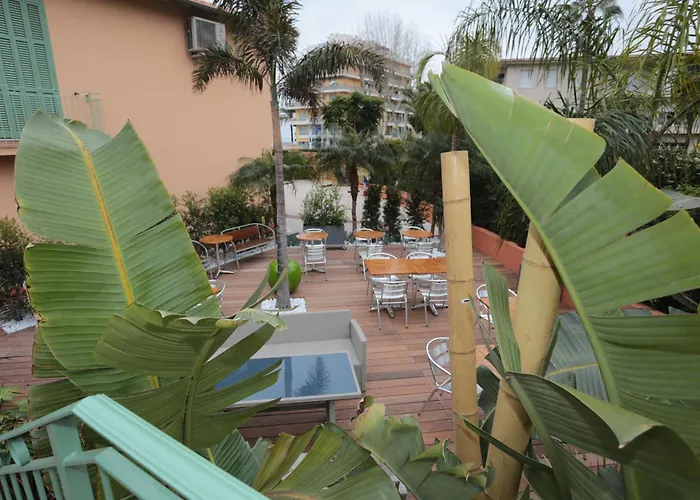 Pavillon Imperial Hotel 2*