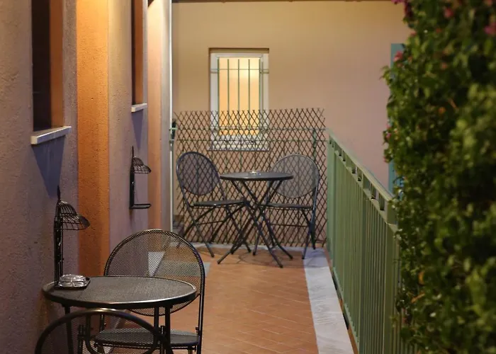 Pavillon Imperial 2* Menton