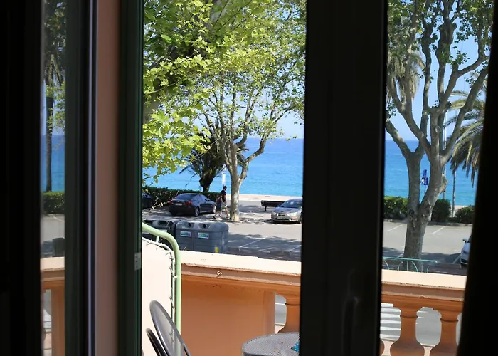 Pavillon Imperial 2*