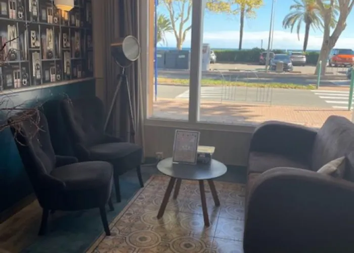 Pavillon Imperial Hotel 2*