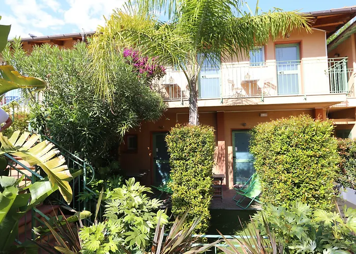 Pavillon Imperial 2* Menton