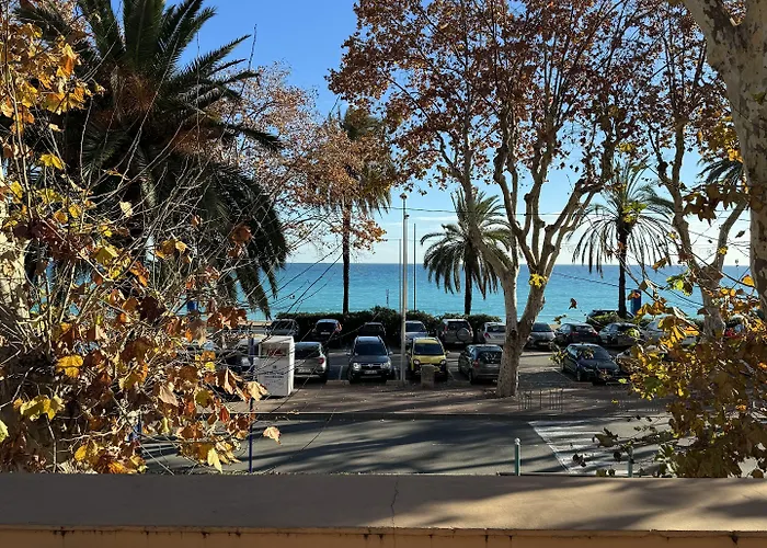 Pavillon Imperial 2* Menton